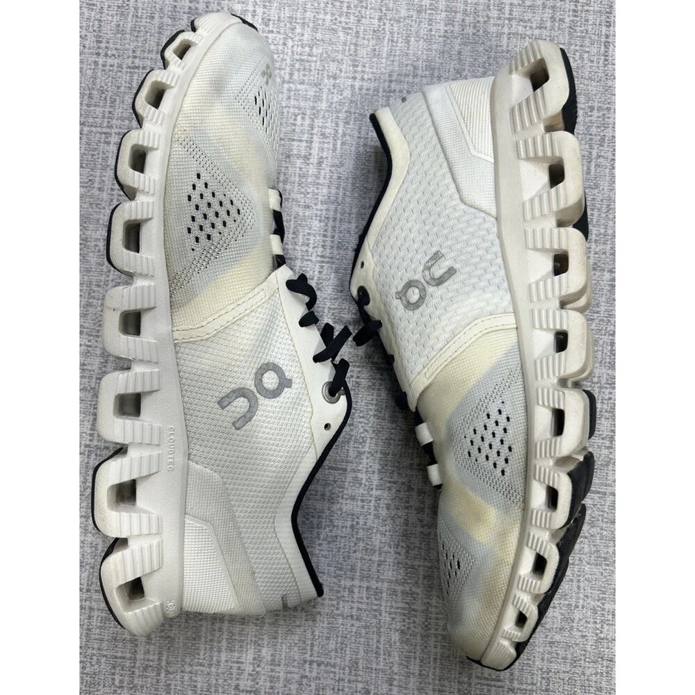 On Cloud X Women's 7.5 Cloudtec Helion White Black Running Walking Sneaker Shoe - Picture 2 of 9